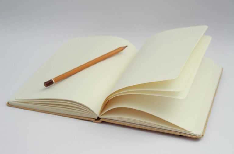 notebook 1194456 1920 scaled