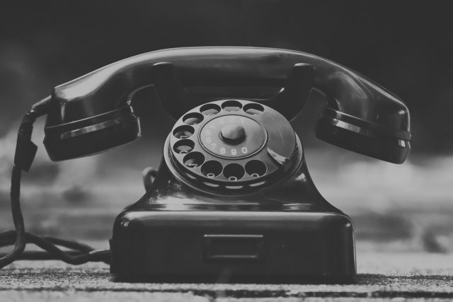 old phone ringing