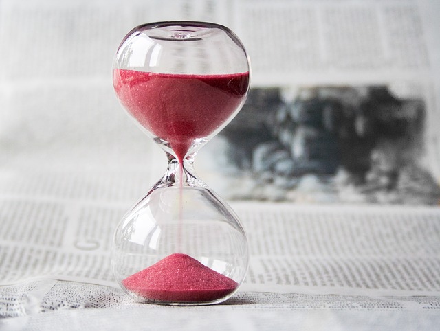 hourglass 620397 640