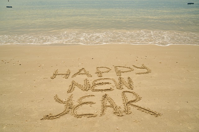 new year 3730033 640