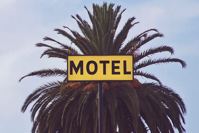 tropical motel story starter picture
