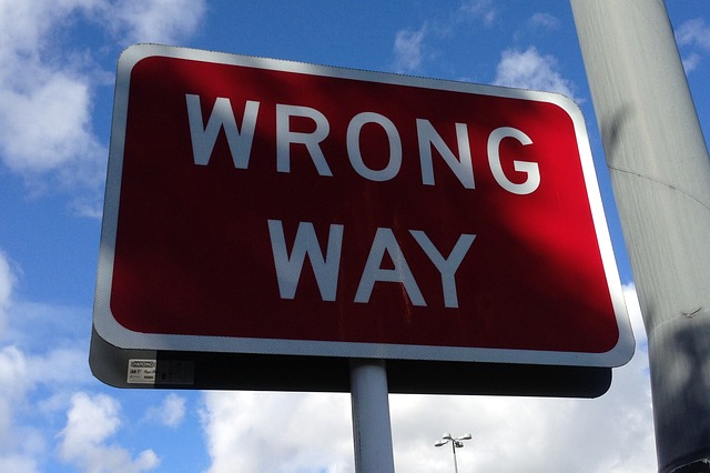 wrong way street sign
