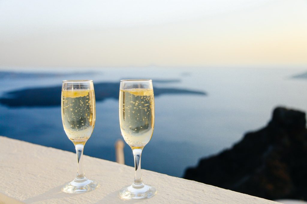 sparkling wine 1030754 1920 scaled