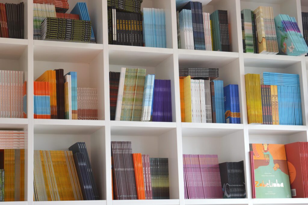 books 1643106 scaled